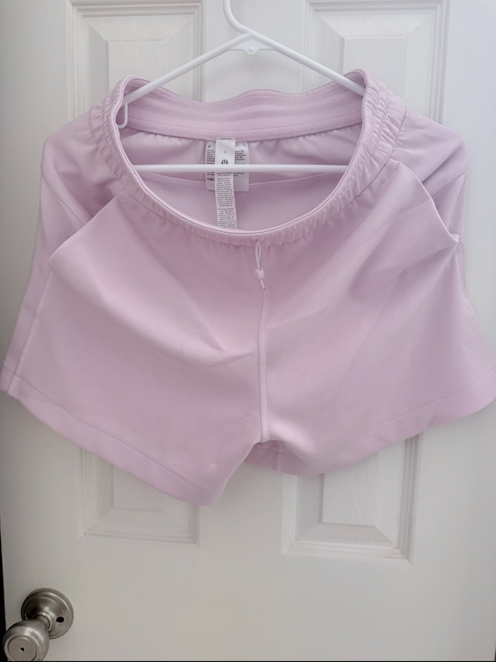 NWOT Luxestreme lululemon athletica Soft Lilac Women's Lounge Shorts
